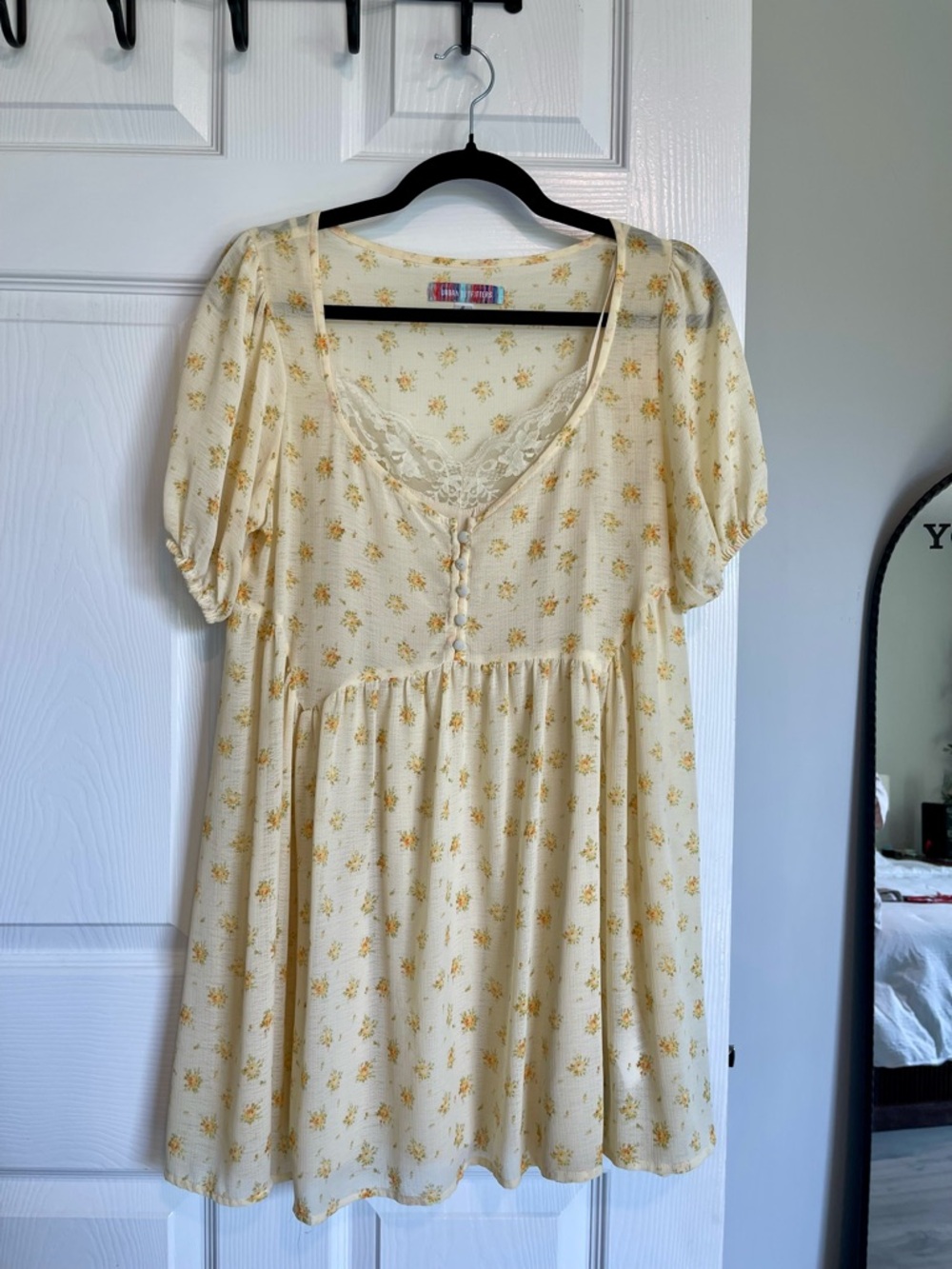 Urban Outfitters Cream Floral Tank Top with Multicolor Label